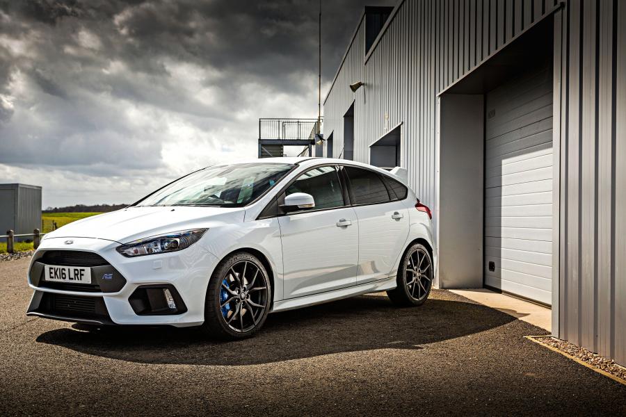  Ford Focus RS 2016 года  (UK) (фото 33 из 43)